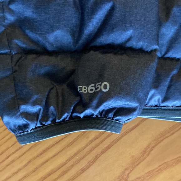 Mens size small, Eddie Bauer 650 down fill jacket - Picture 4 of 12